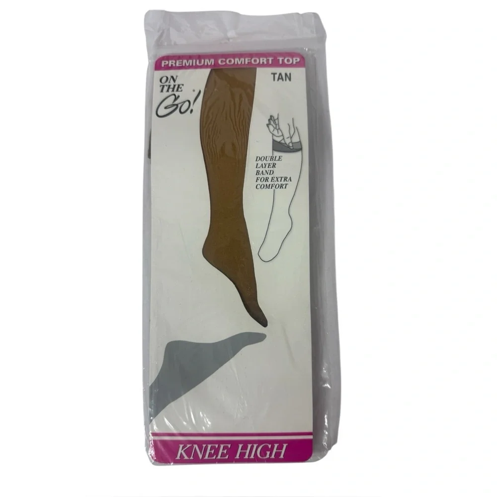 On The Go! Knee 3 Pairs of‎ Knee Highs 2 Nude Comfort Top 1 Tan 8.5 - 11